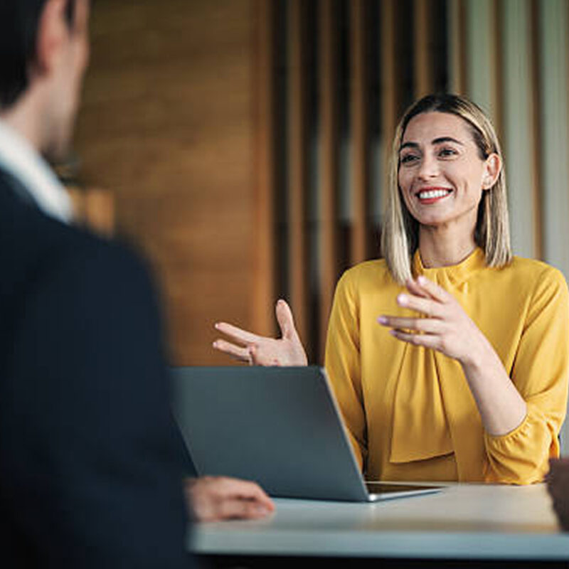 Agent talking to client